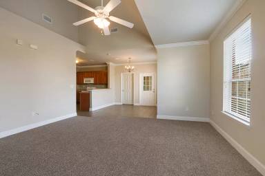Main picture of Courtney Place