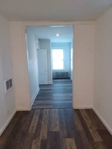 Main picture of 175 S Main St