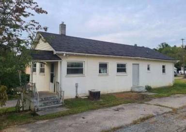 Main picture of 112 Stoney Battery Rd