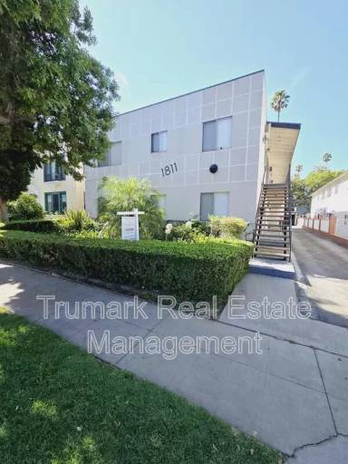 Main picture of 1811 Huntington Dr