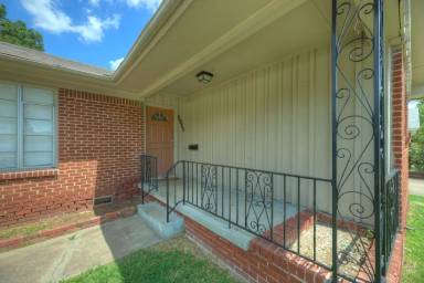Main picture of 5925 E 24th Pl
