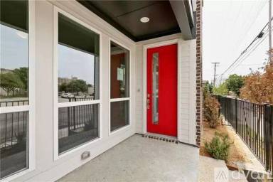 Main picture of 1129 Manderly Ct