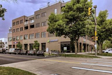 Main picture of 221 E Mountain Ave