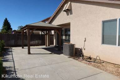 Main picture of 9869 Nestling Cir