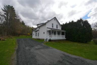 Main picture of 207 Maple St