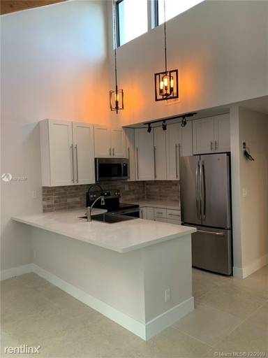 Main picture of 7795 SW 100th St