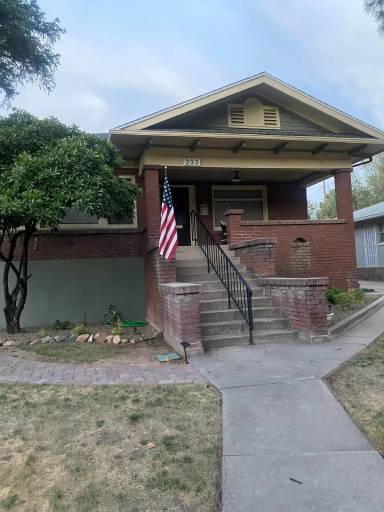 Main picture of 233 Park Ave