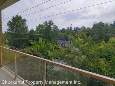 Main picture of 910 Gladstone St