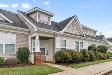 Main picture of 2149 Pavillion Ct