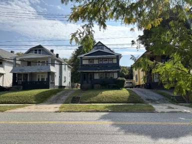 Main picture of 13714 Coit Rd