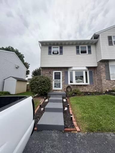 Main picture of 260 Riverview Dr