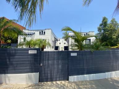 Main picture of 4245 Lexington Ave