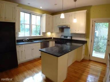 Main picture of 158 Ashmont St