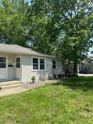 Main picture of 1208 E Loula St