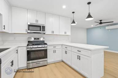Main picture of 1230 E 1st St