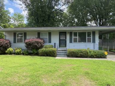 Main picture of 410 Warner St NW