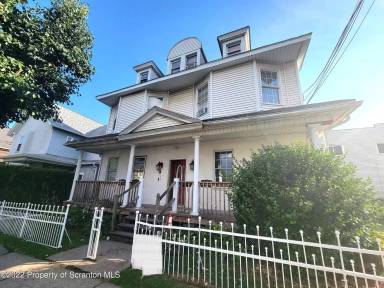 Main picture of 212 Ash St
