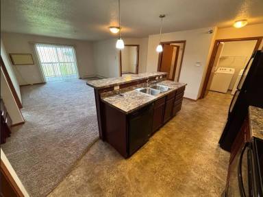 Main picture of 3202 Broadway N