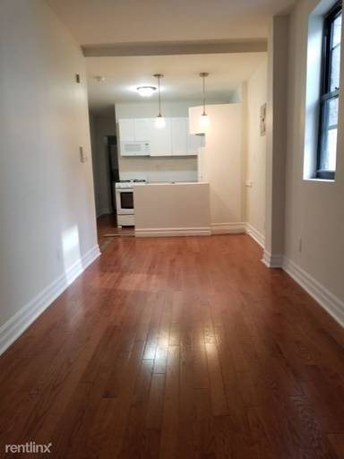 Main picture of 152 E 33rd St