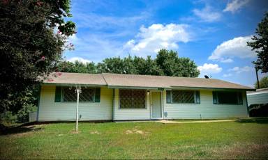 Main picture of 406 S Hubbard