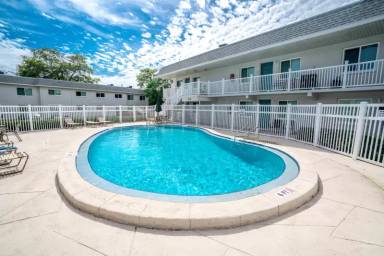 Main picture of 1142 Sunset Point Rd