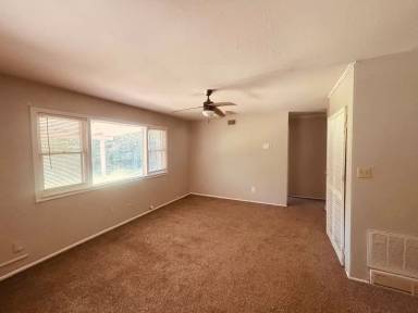 Main picture of 3242 S Millwood Ave