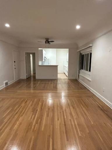 Main picture of 642 1/2 N Genesee Ave