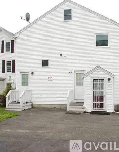 Main picture of 61 Tracey St