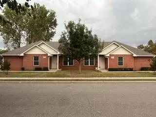 Main picture of 33 E Blanch Ave
