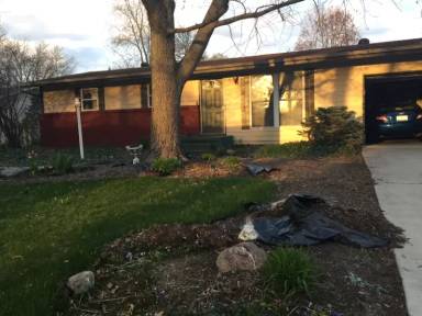 Main picture of 2216 Delaware Dr