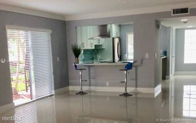 Main picture of 182 Lakeview Dr