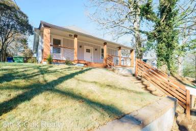 Main picture of 366 Sawtell Ave SE