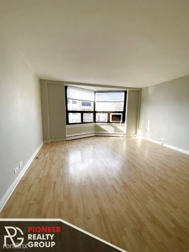 Main picture of Wellington Place Apartments
