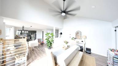Main picture of 723 SW 14th Ct