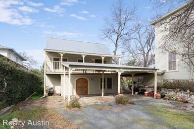 Main picture of 1407 W 9th St