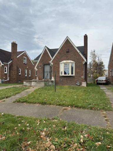 Main picture of 9985 Robson St