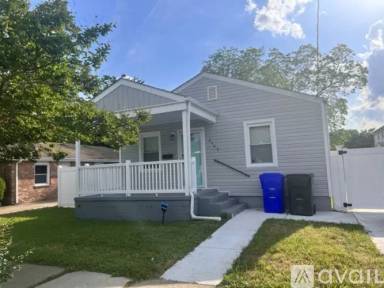 Main picture of 2721 Grandy Ave