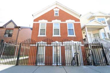 Main picture of 2125 W 18th Pl