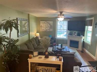 Main picture of 1923 Hathaway Ave