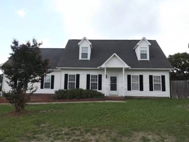 Main picture of 205 Bay Tree Ln