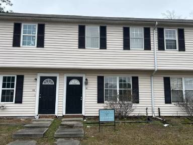 Main picture of 1100 Pineland Avenue