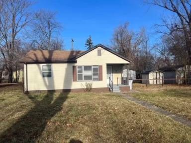 Main picture of 420 W Milton Ave