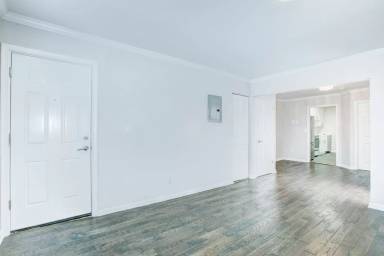 Main picture of 257 Newcomb St SE