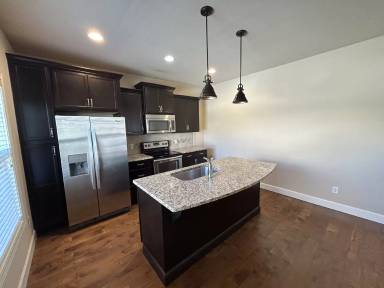 Main picture of 644 Cooper Sq