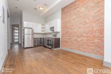 Main picture of 570 Hancock St