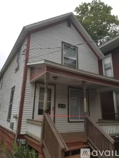 Main picture of 820 Vine Pl