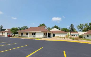 Main picture of 2003 9th St E