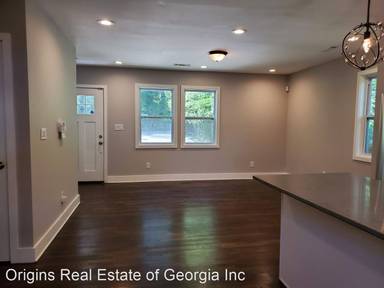 Main picture of 1547 Paxon St SE