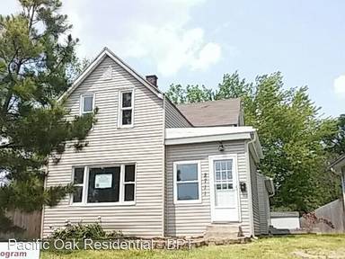 Main picture of 2711 W Maryland St