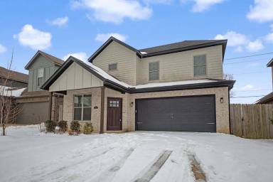 Main picture of 3213 SW Hillstone Ave